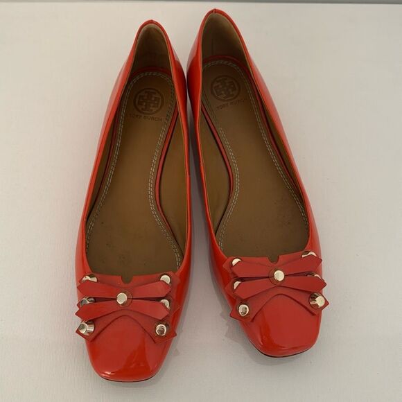 Tory Burch Aurora Flat Patent Leather Poppy Red Embellished Loafers Shoes Size 8 - Picture 1 of 7